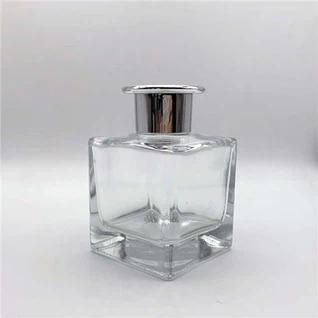 Kvadrat diffuzorli shishalar