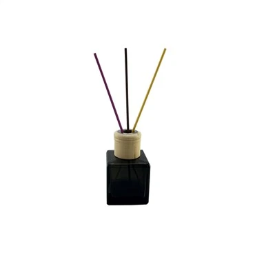 Qora qamishli diffuzerli shisha